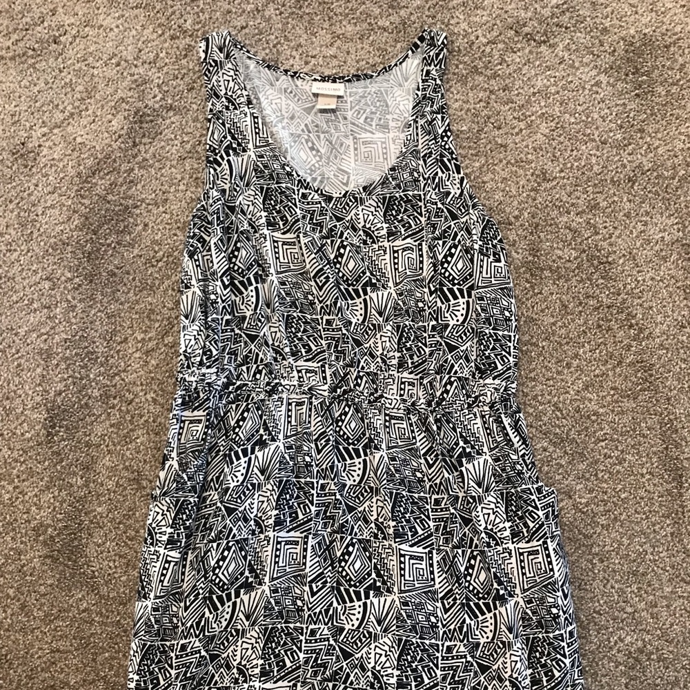 Black and White Geometric Print Dress